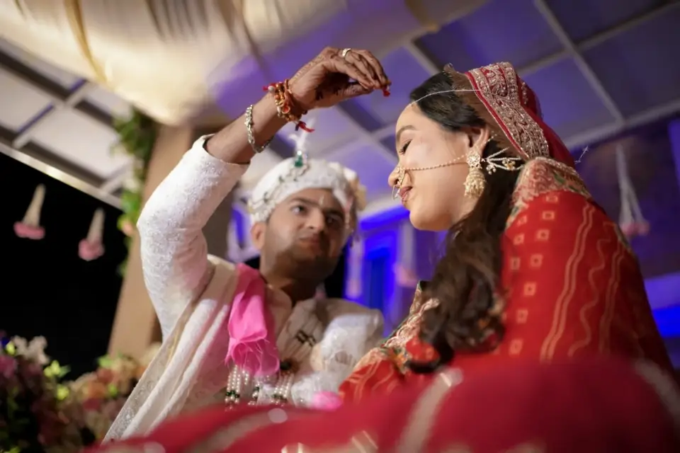 Destination wedding frame 6